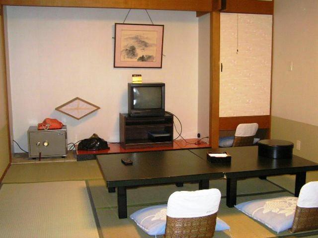 Kadoya Hotel Yamanouchi  Kamer foto